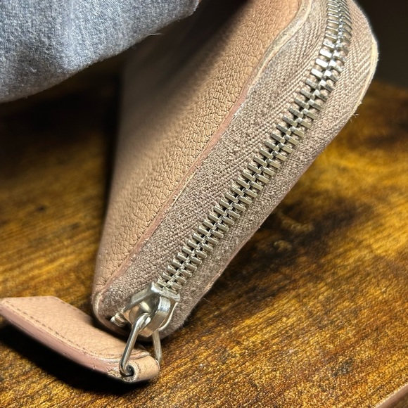 Saint Laurent Round Zipper Long Wallet - Picture 9 of 16